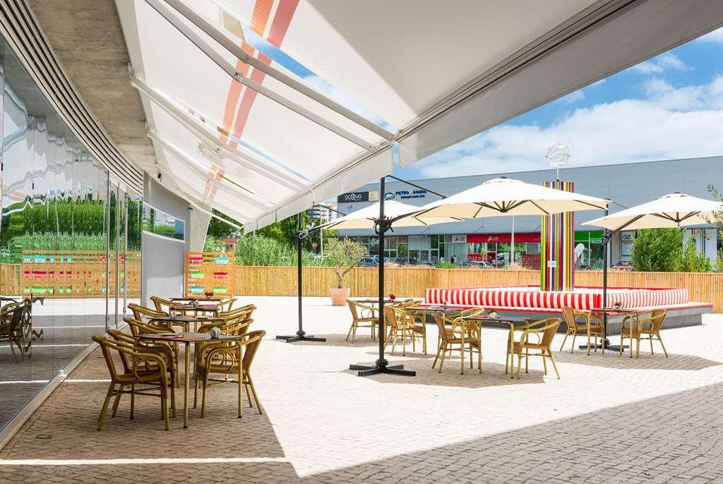 Tryp By Wyndham Leiria Otel Restoran fotoğraf